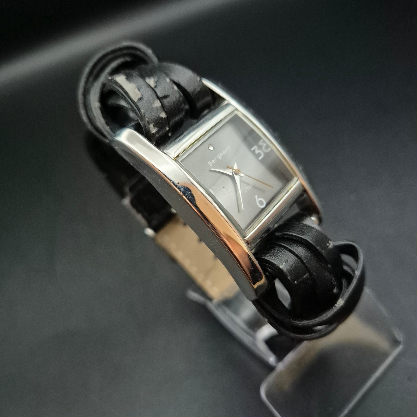 Elegante Bergmann Damen Uhr – Rechteckiges Gehäuse mit Lederarmband