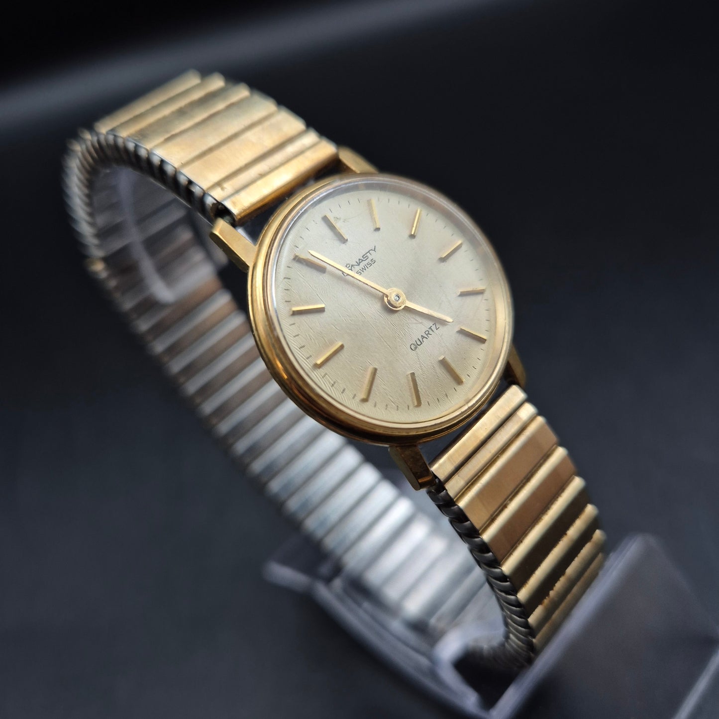Klassische Dynasty Swiss Herren Uhr – Vintage-Look mit Flexband