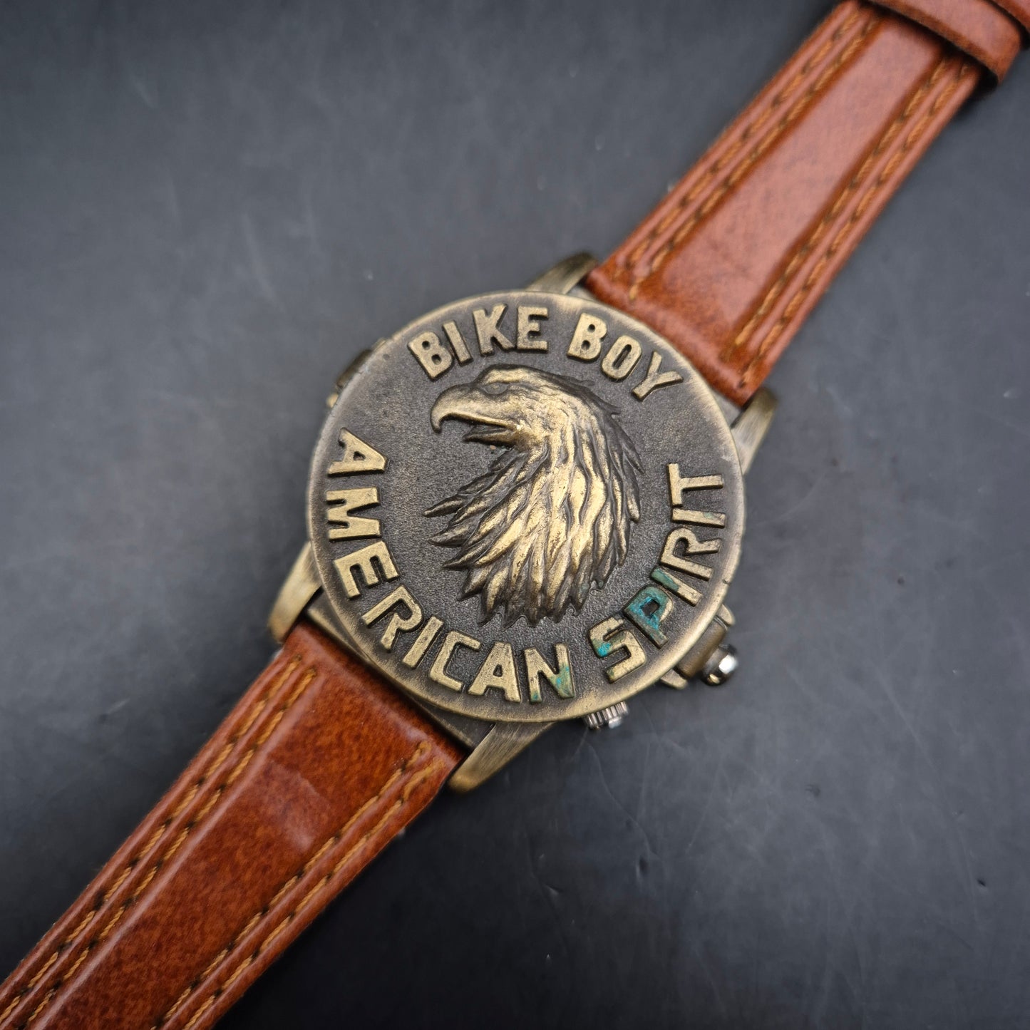 Bike Boy Herren Uhr – American Spirit Design mit Klappdeckel & Zugband