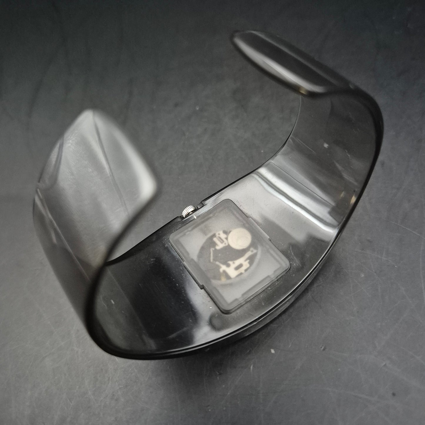 Trendige s.Oliver Damen Uhr – Schwarzes Design mit Strassakzenten