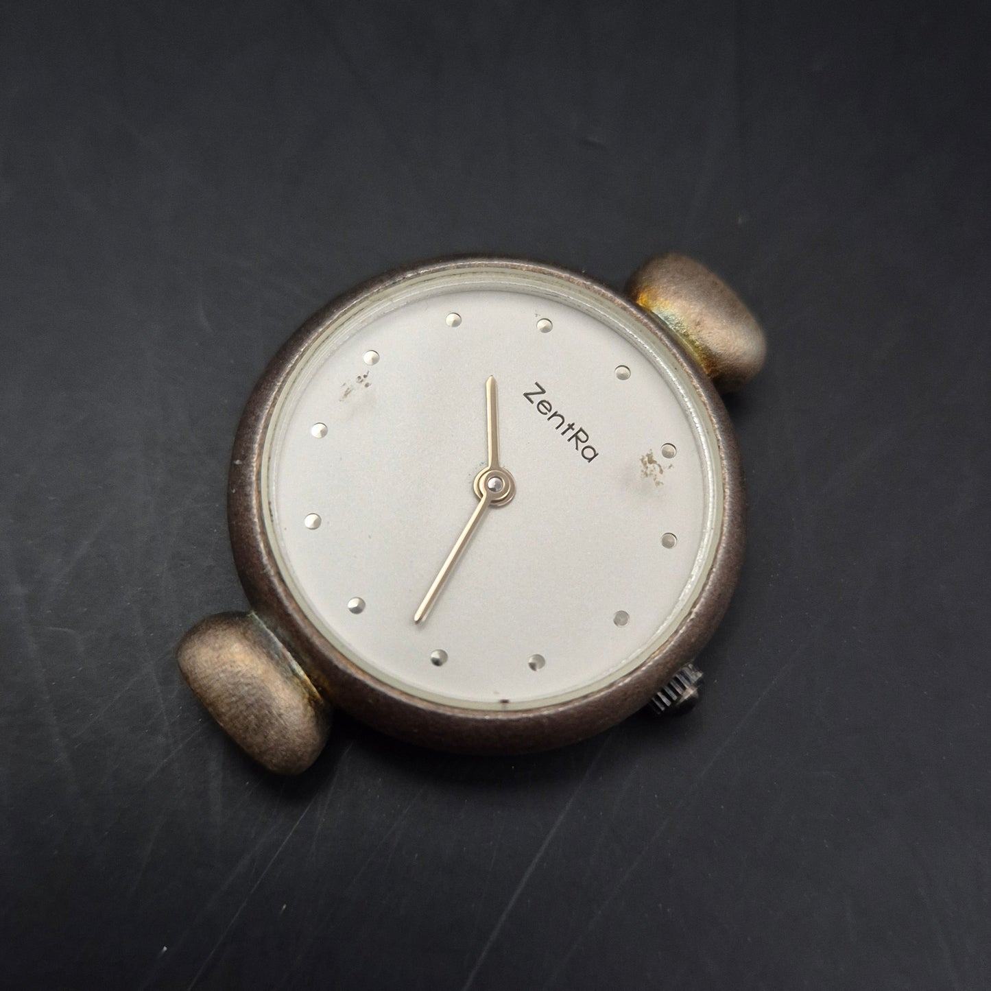 ZentRa Damen Uhr aus 925er Silber – Minimalistisches Gehäuse ohne Armband