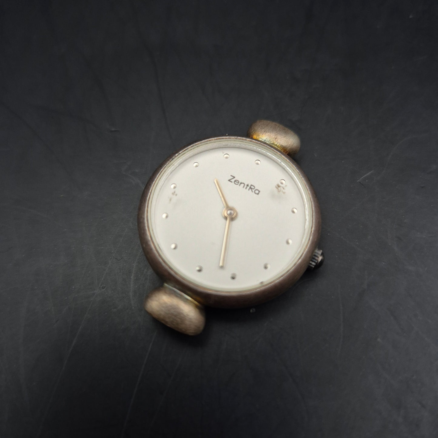 ZentRa Damen Uhr aus 925er Silber – Minimalistisches Gehäuse ohne Armband