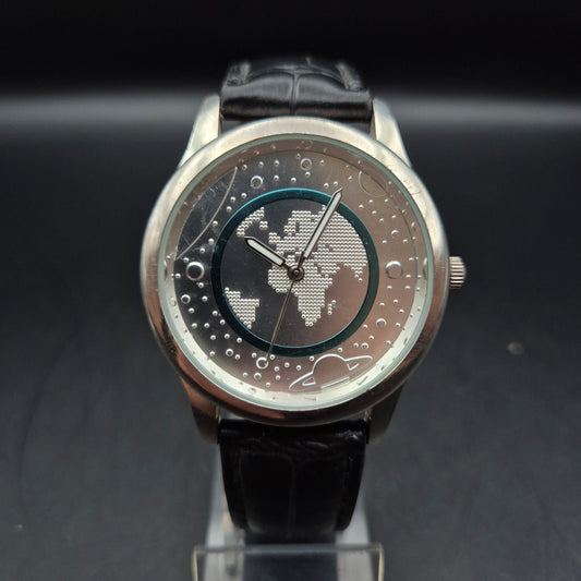 Außergewöhnliche Weltkarten Herren Uhr – Space Design mit Lederarmband