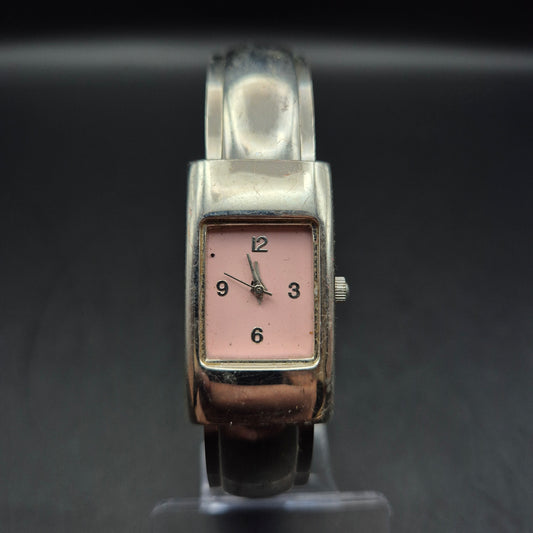 Silberfarbene Damen Uhr – Rechteckig mit rosa Zifferblatt im Retro-Stil