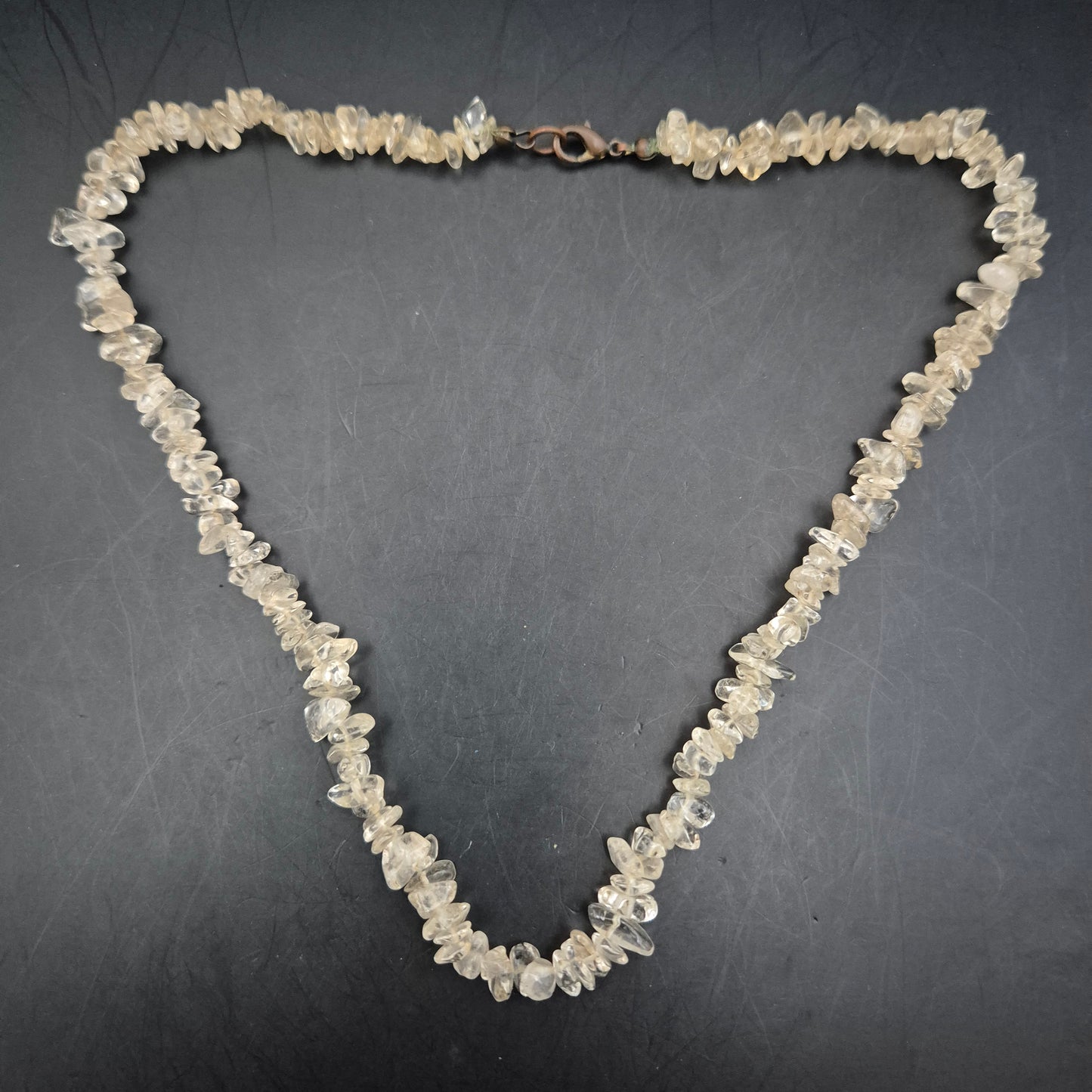 Elegante Damen Splitterkette aus hellgelbem Naturstein