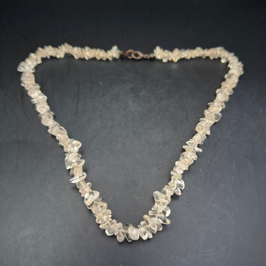 Elegante Damen Splitterkette aus hellgelbem Naturstein