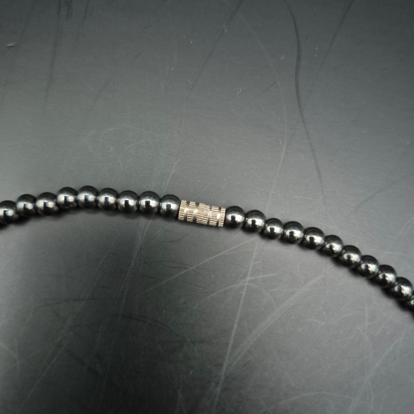 Moderne Damen Halskette aus Hämatit – Fächer-Design