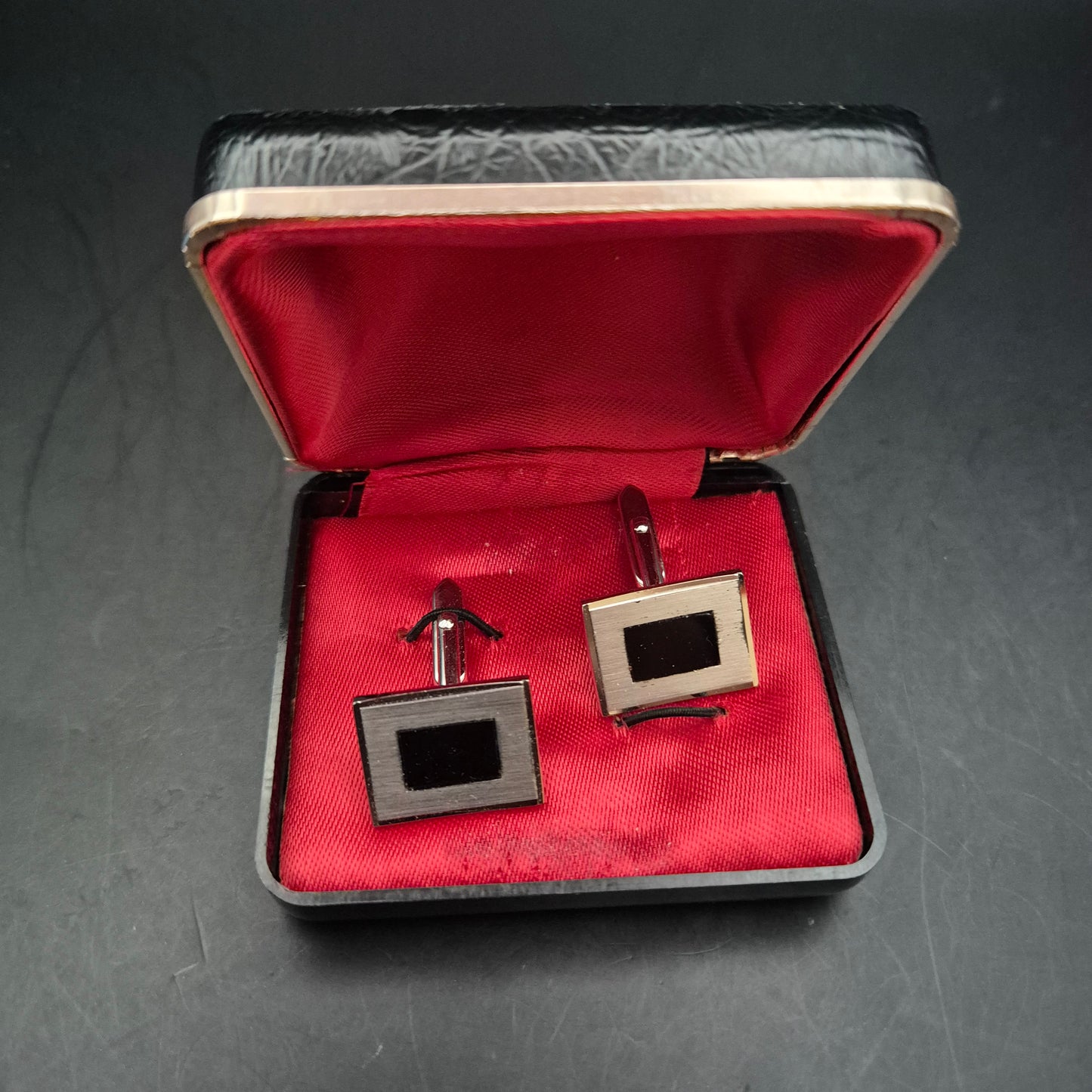 Elegante Herren Manschettenknöpfe – Rechteckig mit schwarzem Inlay