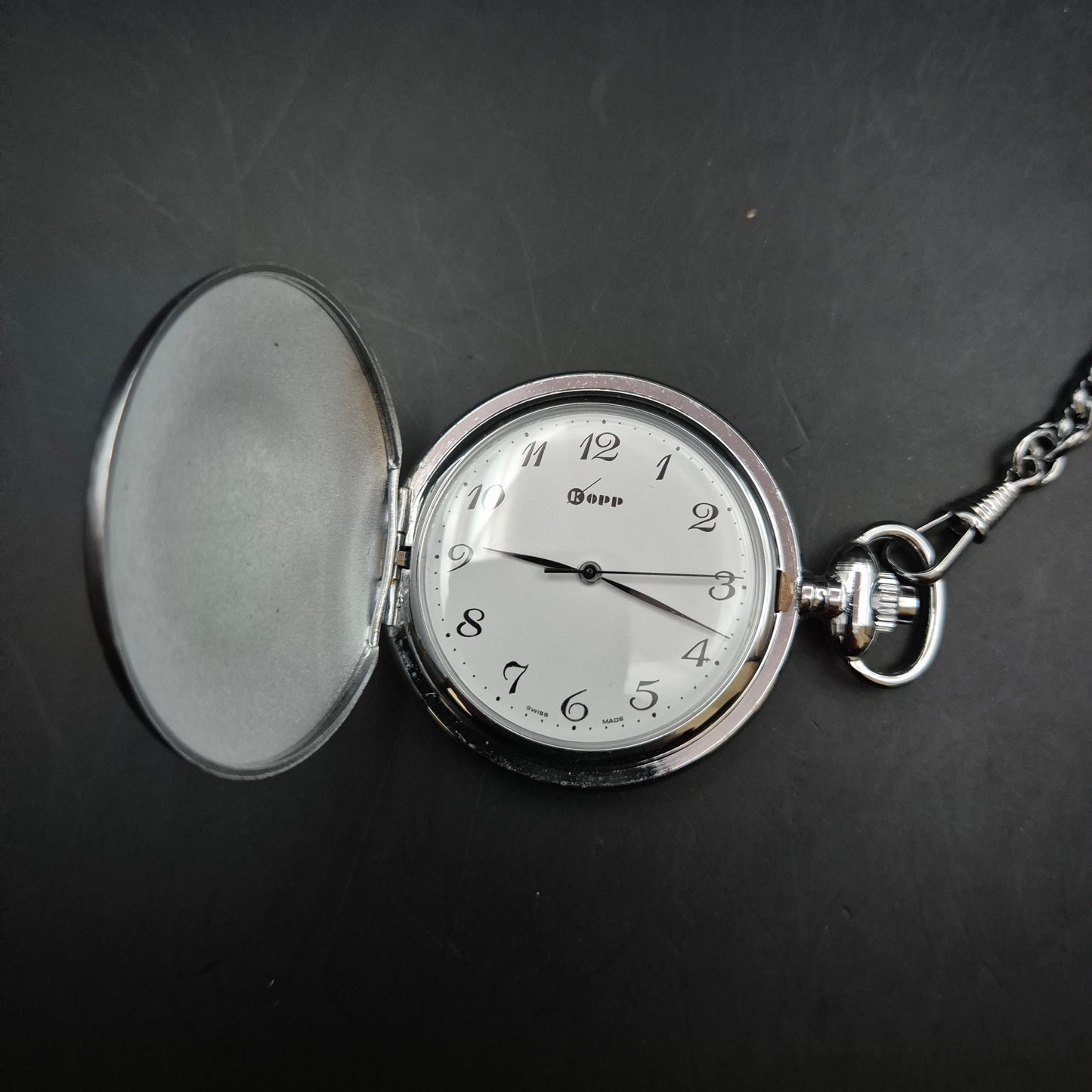 Vintage DOXA Herren Taschen Uhr – Elegantes Gehäuse, Quarzwerk