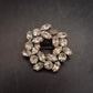 Vintage Damen Brosche – Blumenkranz mit großen Strass-Steinen