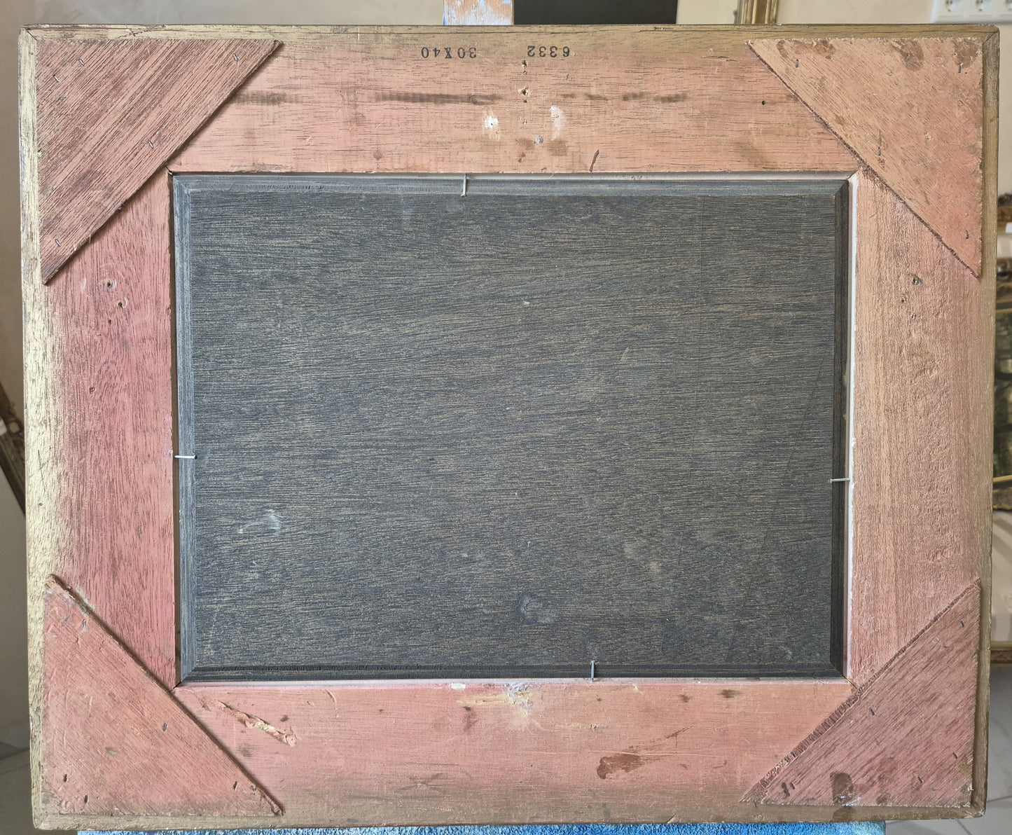 Ölgemälde Tiere Pferde Stall Europäische Schule (XX) Landschaft 48x58cm