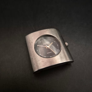 ZentRa Design Uhr – Gebürstetes Metallgehäuse, Zifferblatt Dunkelblau