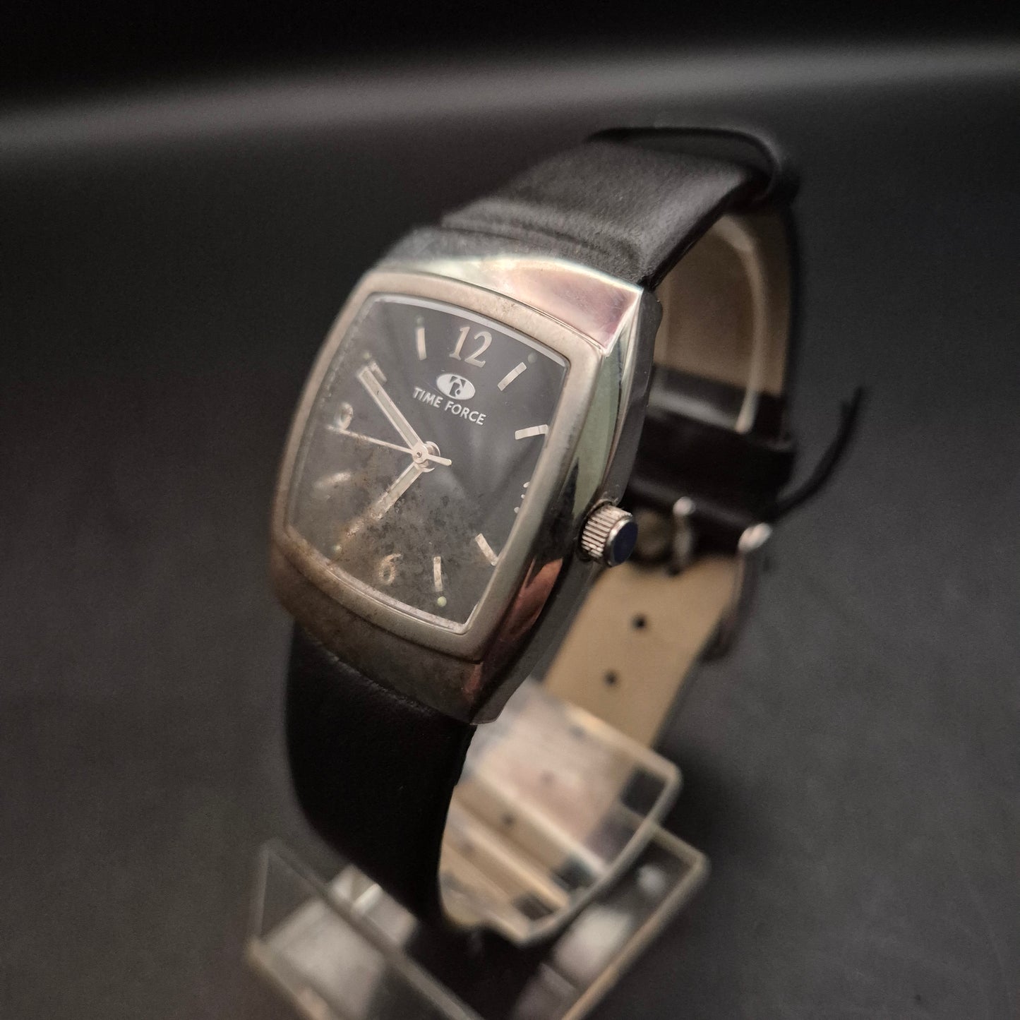 Time Force Damen Uhr – Tonneau Gehäuse mit Schwarzem Lederband