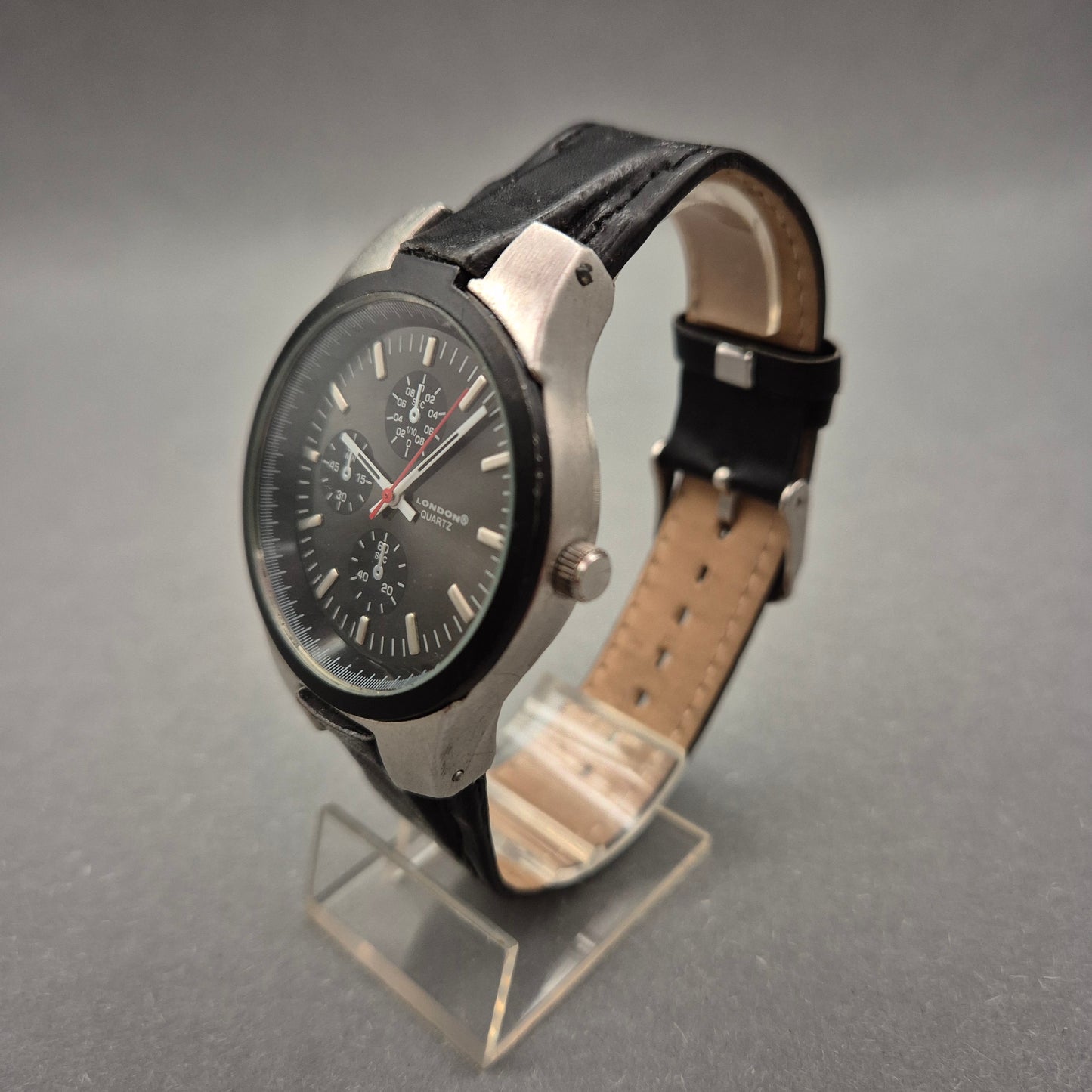 Sportliche Herren Uhr von London – Schwarzes Chronographen-Design