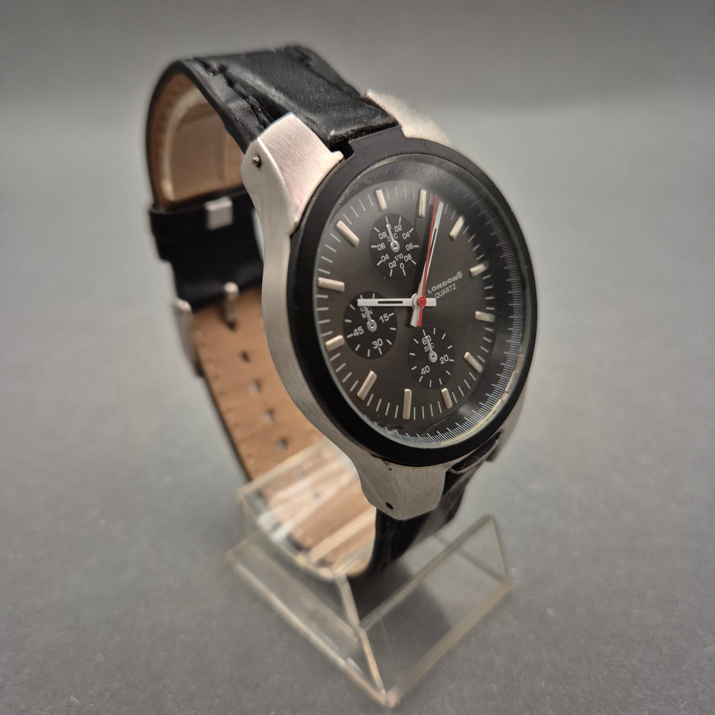 Sportliche Herren Uhr von London – Schwarzes Chronographen-Design