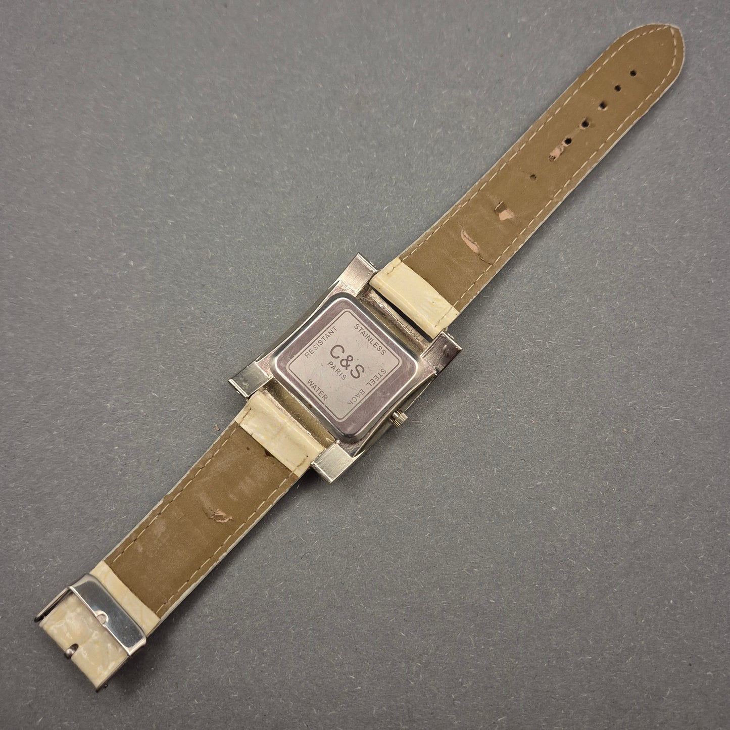 Elegante Damen Uhr von C&S Paris mit Kristallbesatz