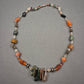 Bunte Edelstein Halskette mit Natursteinen und Silberdetails