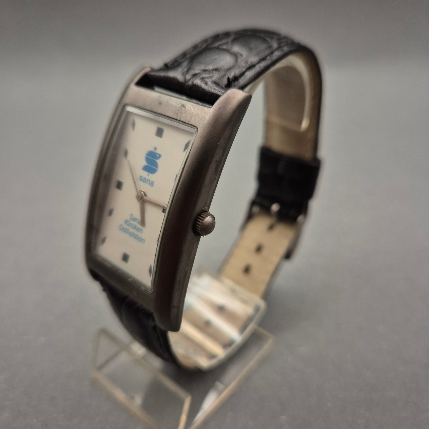 Werbe Herren Uhr „Sana Kliniken“ – Rechteckiges Gehäuse