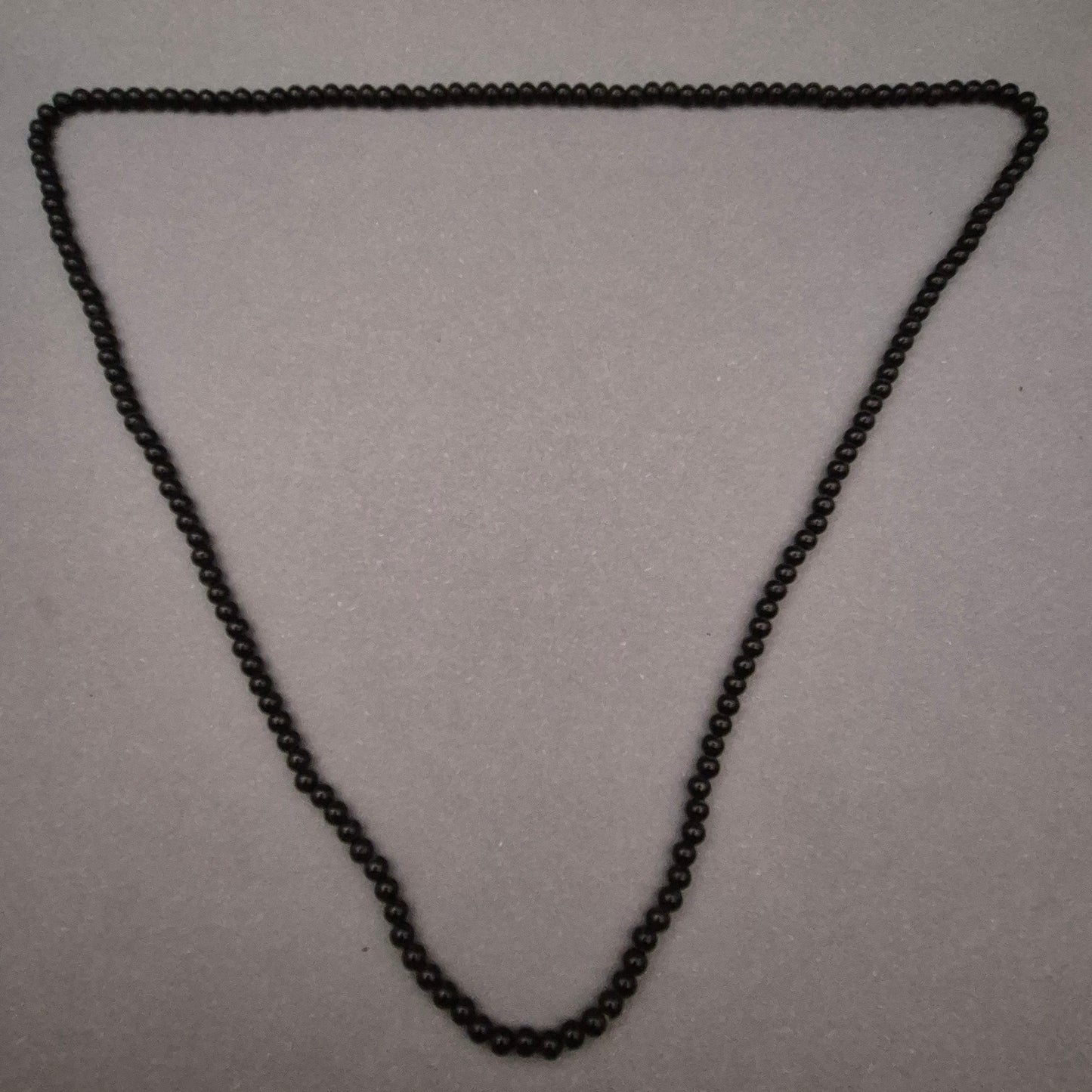 Schlichte schwarze Hämatit Halskette – Klassisch und zeitlos