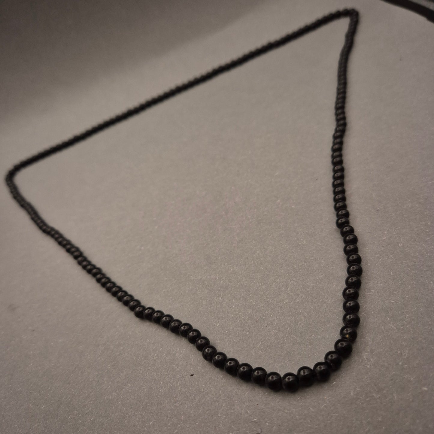 Schlichte schwarze Hämatit Halskette – Klassisch und zeitlos