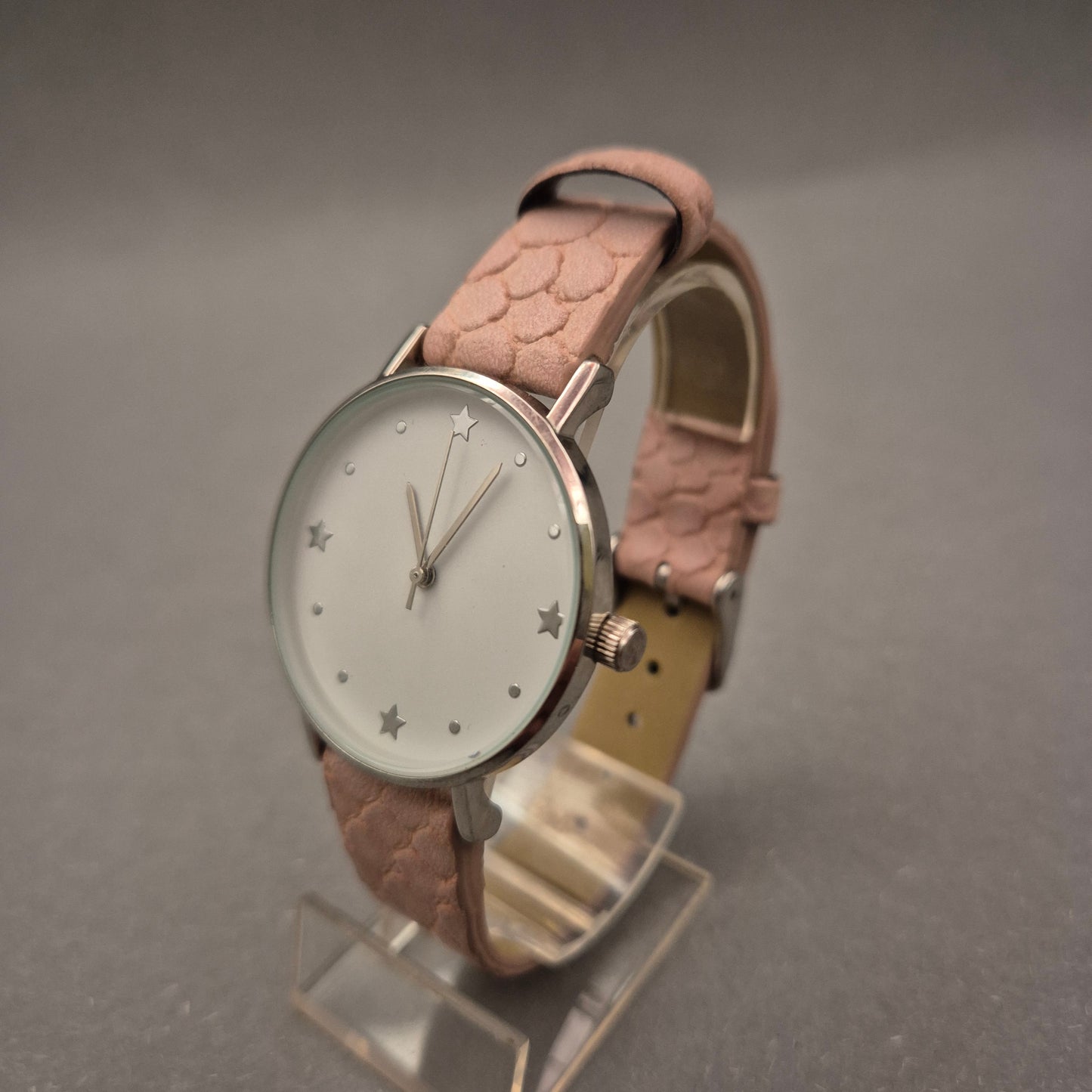 bpc Damen Uhr in Rosé – Verspieltes Design mit Sternen