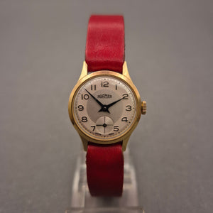 Klassische Roamer Damen Uhr – Schweizer Qualität mit rotem Lederband