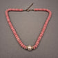 Elegante Halskette mit rosa Steinperlen und Zuchtperle