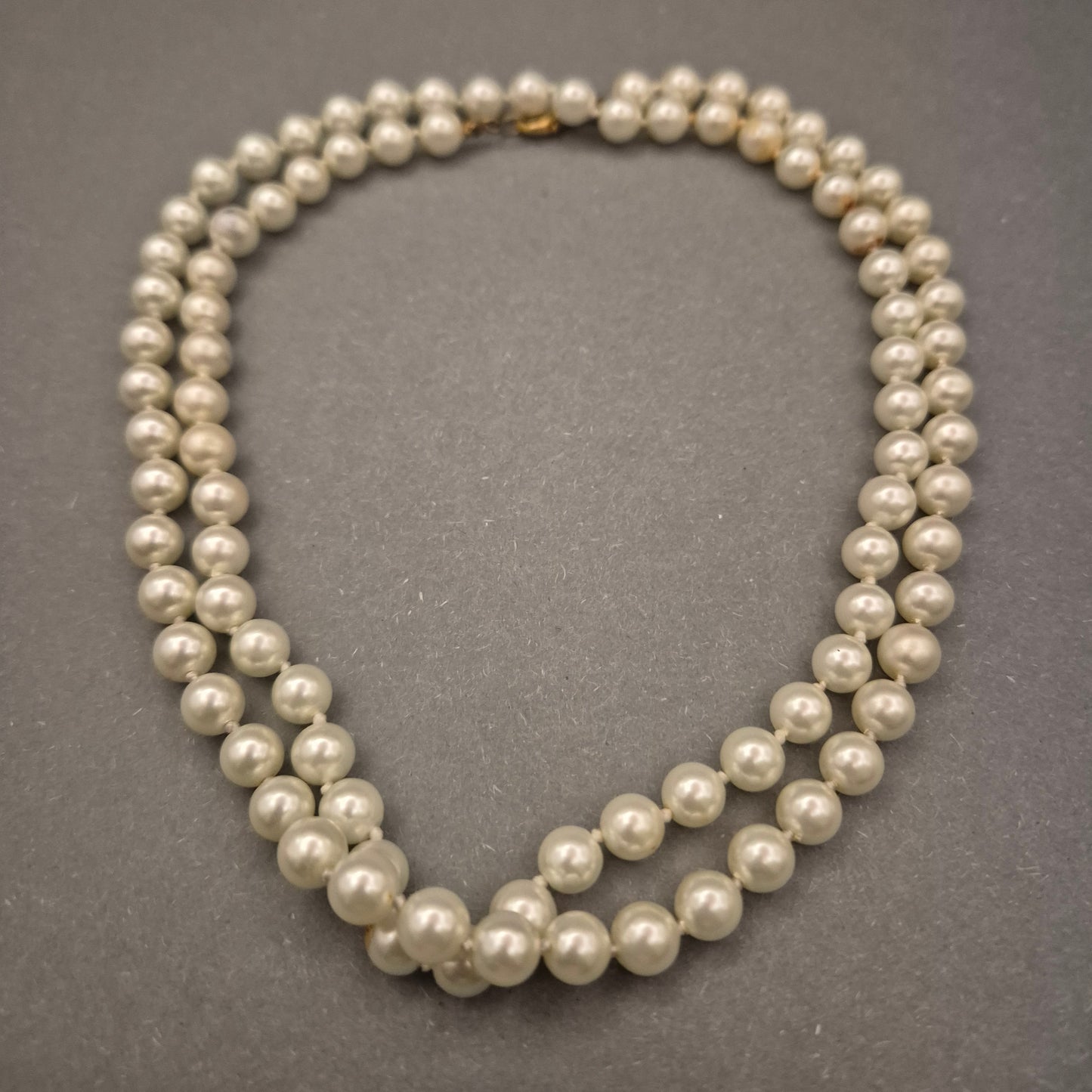 Klassische Doppel-Perlenkette – Zeitloser Vintage-Look