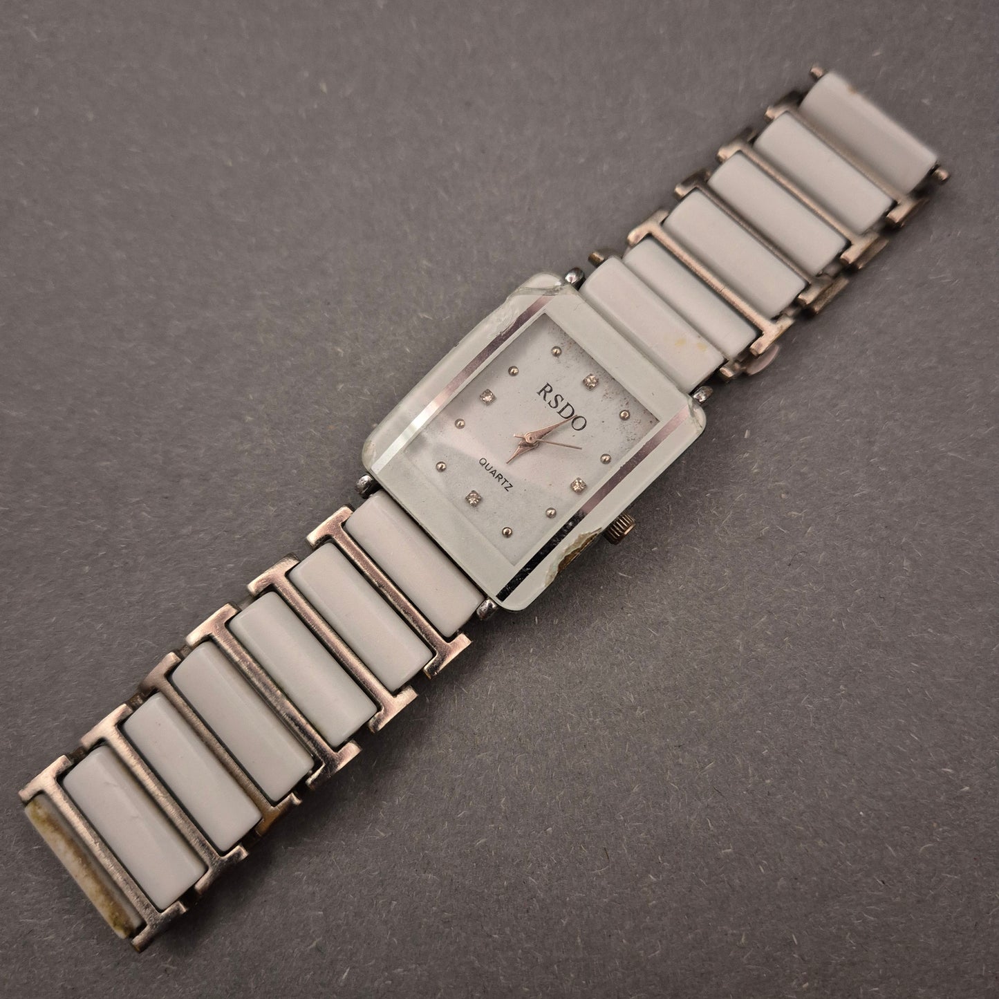 Moderne RSDO Damen Uhr – Weißer Keramik-Look