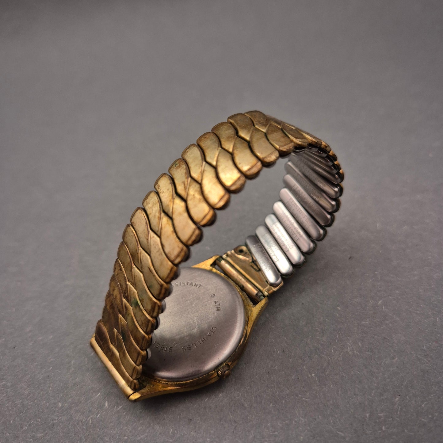 Vintage Lacher Damen Uhr – Goldfarbenes Zugarmband & W-Germany