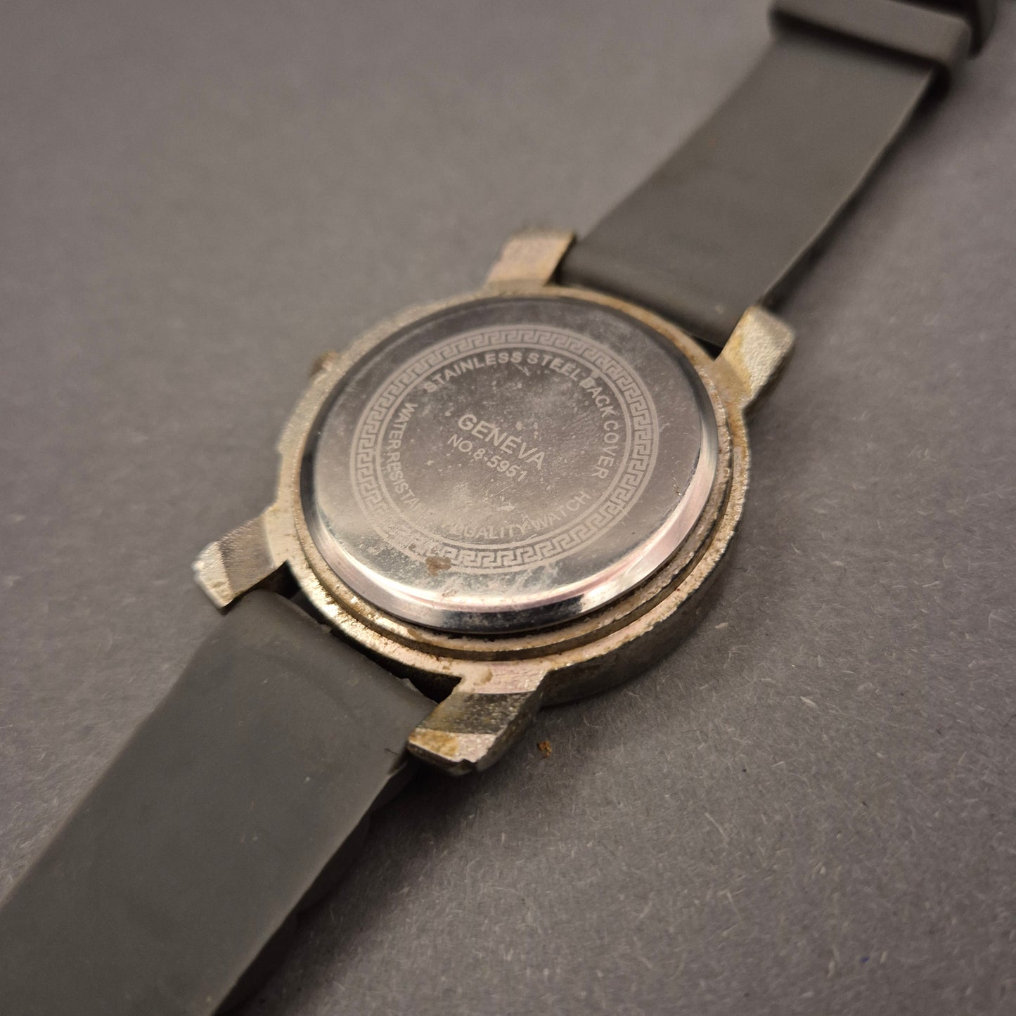 Geneva Damen Uhr – Trendiges Zebra-Zifferblatt mit Strass-Besatz