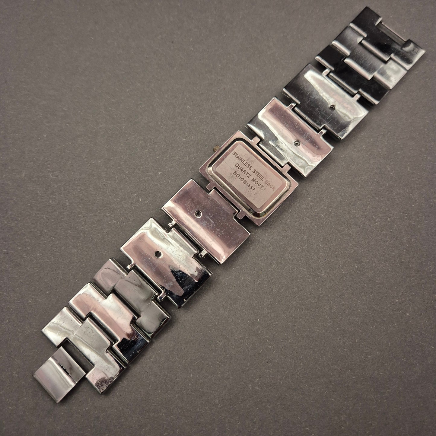 Glamouröse Damen Uhr mit Kristallstein-Armband – Quartz Pretty