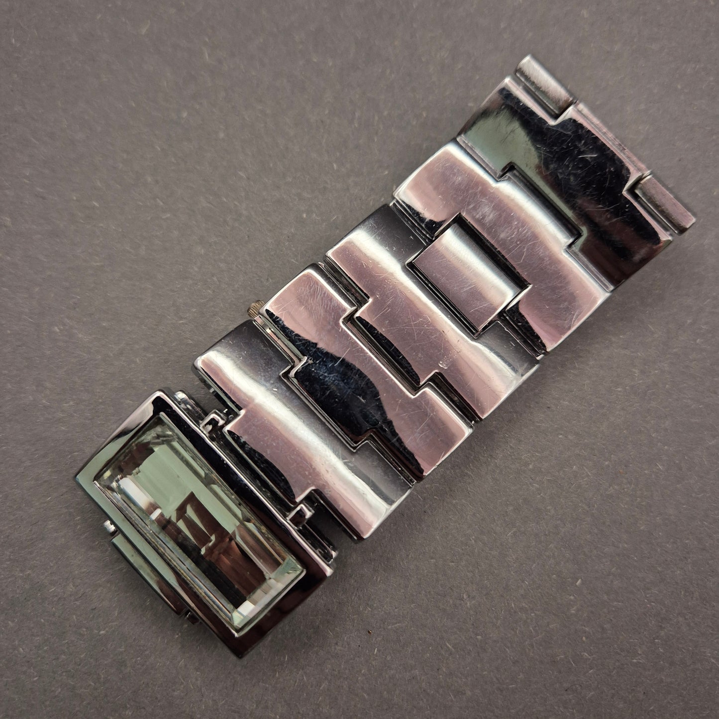 Glamouröse Damen Uhr mit Kristallstein-Armband – Quartz Pretty