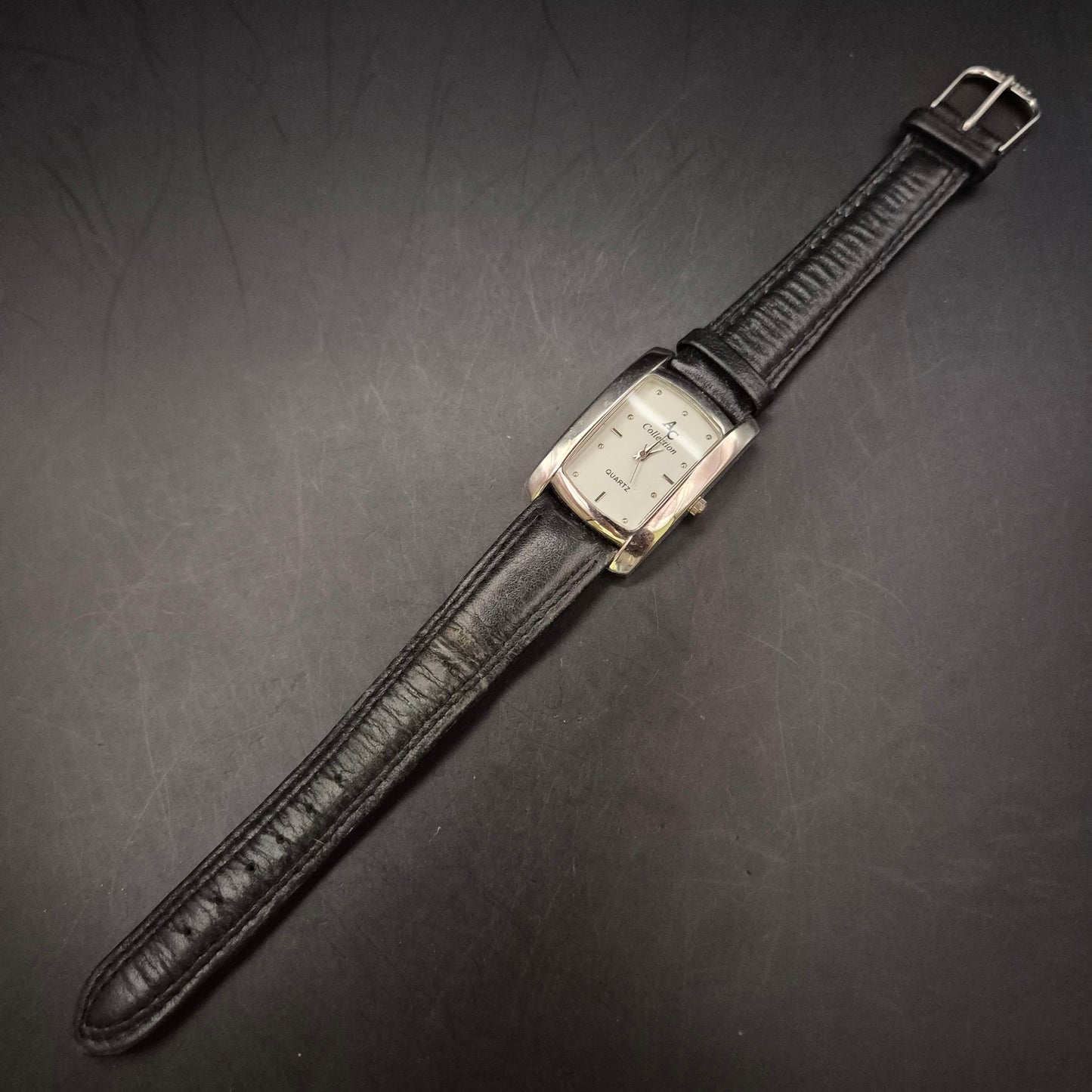 Klassische AC Collection Damen Uhr mit Lederarmband und Quarzwerk