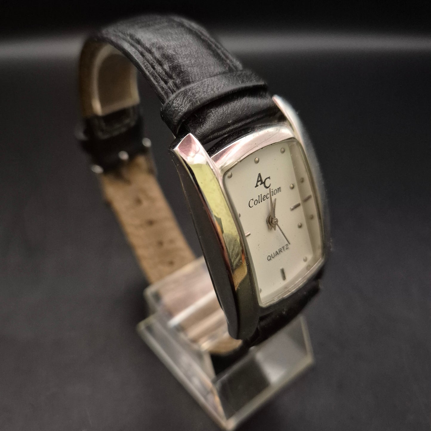 Klassische AC Collection Damen Uhr mit Lederarmband und Quarzwerk