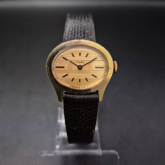 Elegante Timex Damenuhr – Goldfarbenes Zifferblatt im Vintage-Stil