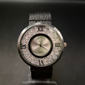 Elegante Damen Uhr von Giorgie Valentin – Funkelndes Design mit Lederarmband
