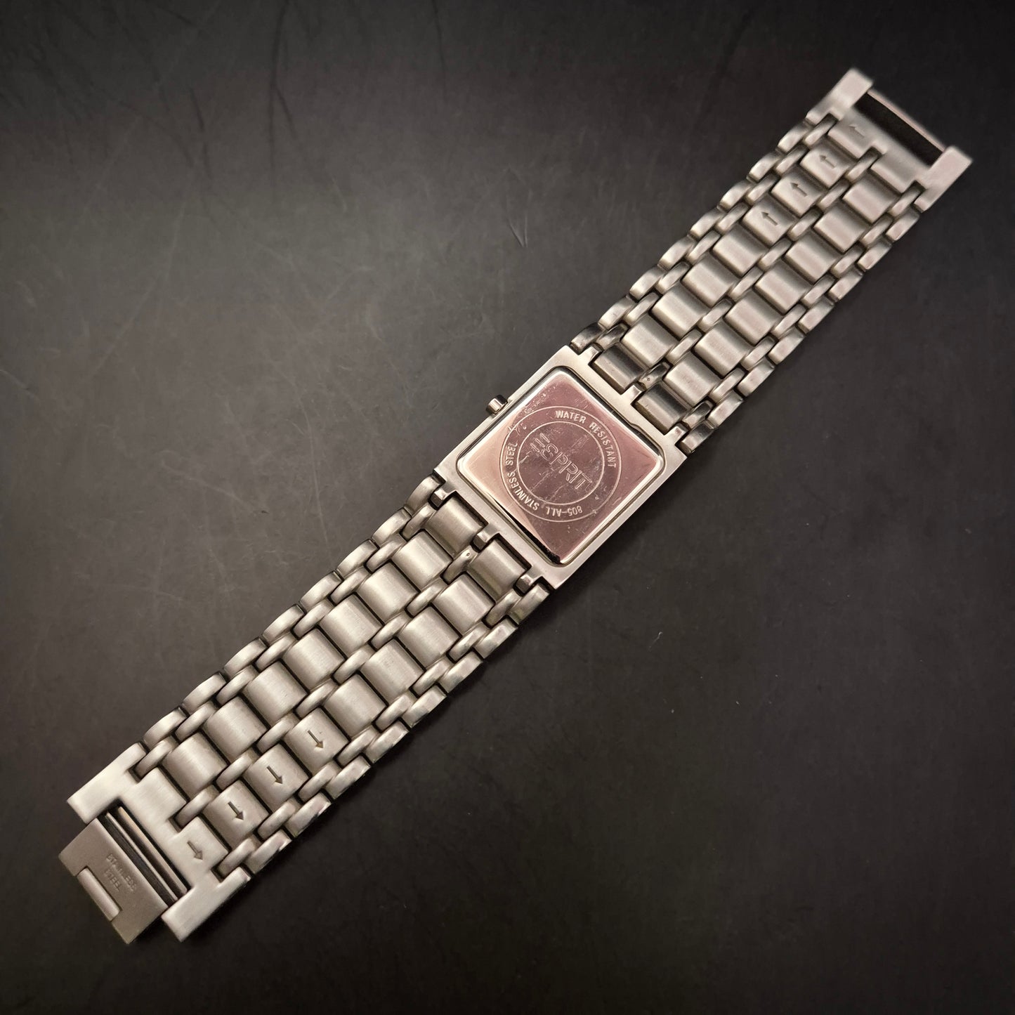 Esprit Damen Uhr – Rechteckiges Design in Edelstahl-Optik