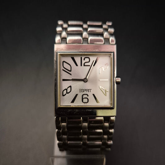 Esprit Damen Uhr – Rechteckiges Design in Edelstahl-Optik