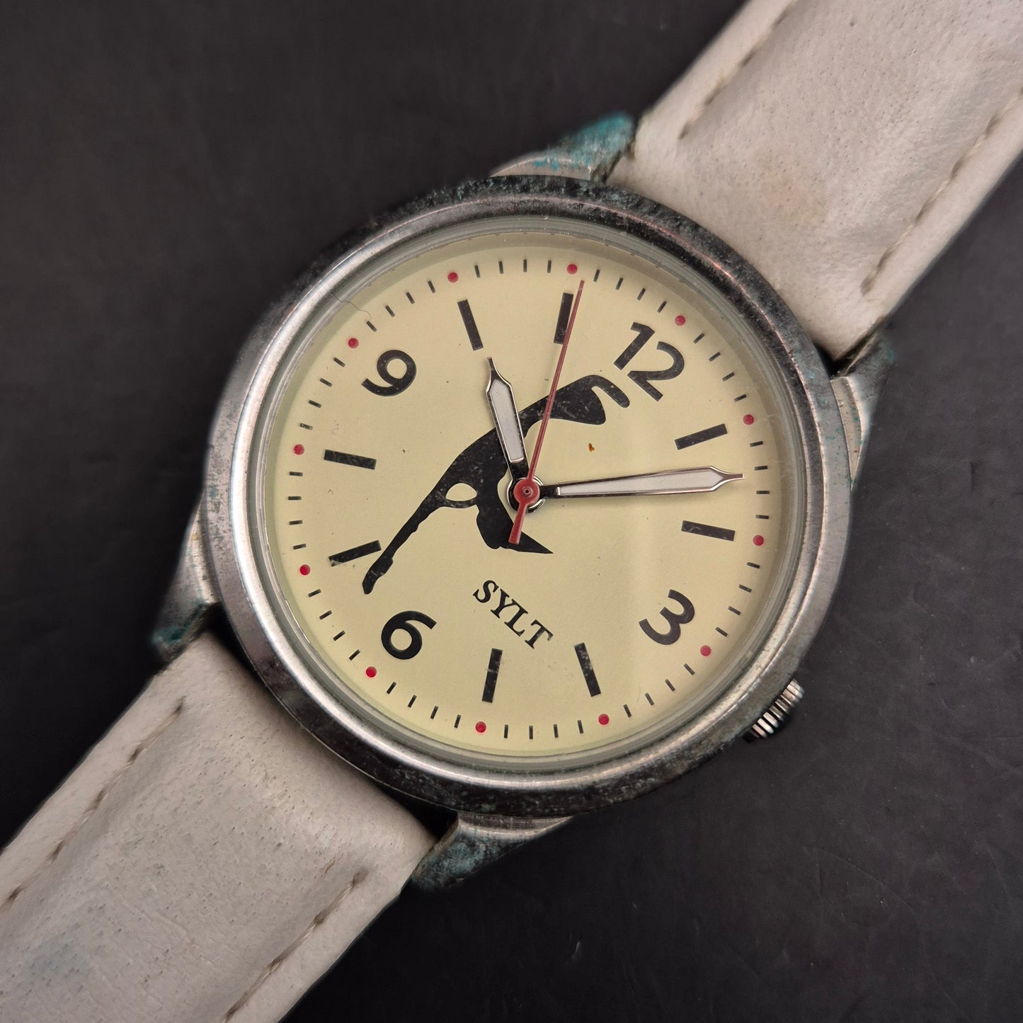 Sylt Damen Uhr mit weißem Lederarmband – Maritimer Retro-Look