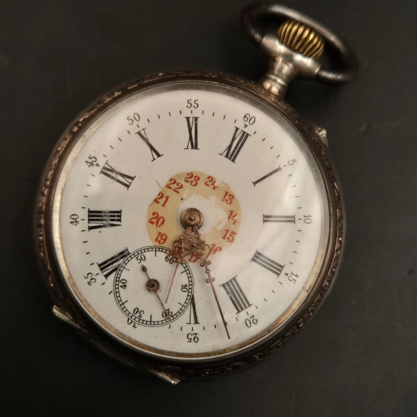 Antike Remontoir Taschenuhr – Französisches Design mit Handaufzug