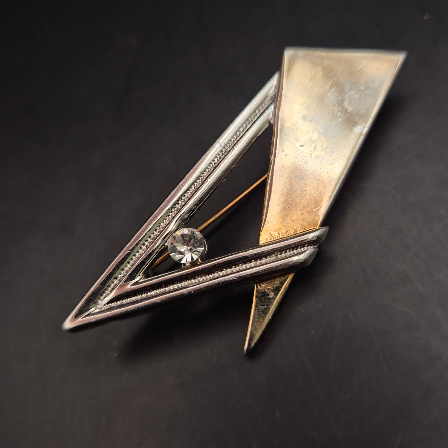 Moderne Damen Brosche – Geometrisches Design mit Strassstein