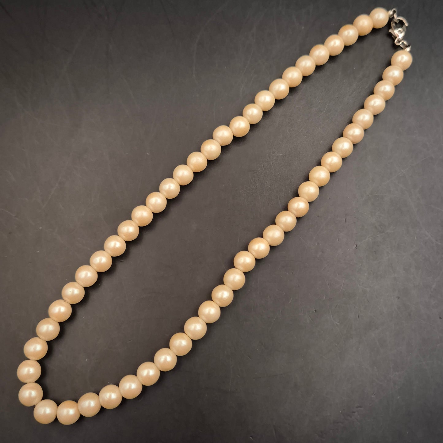 Klassische Damen Perlenkette – Elfenbeinfarbene Rundperlen