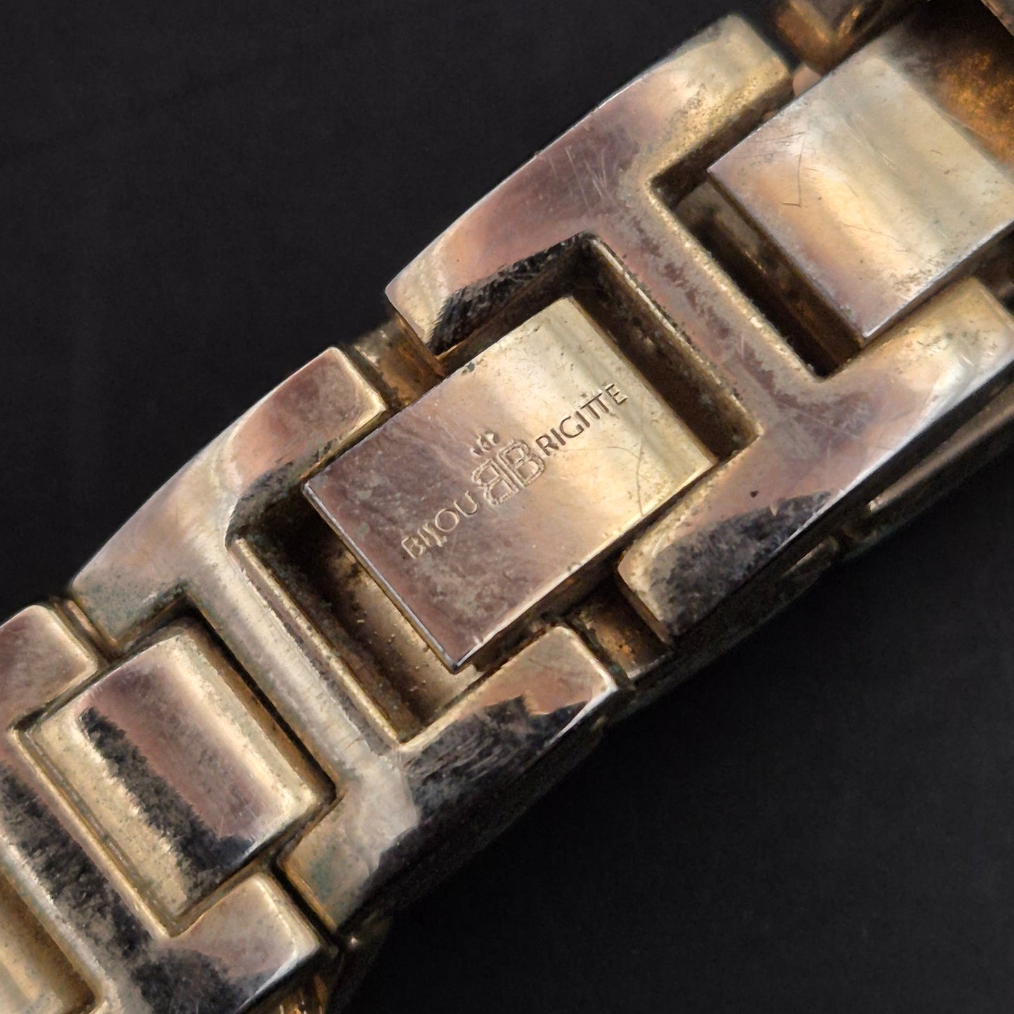 Glitzernde Bijou Brigitte Damen Uhr – Goldenes Design mit römischen Ziffern