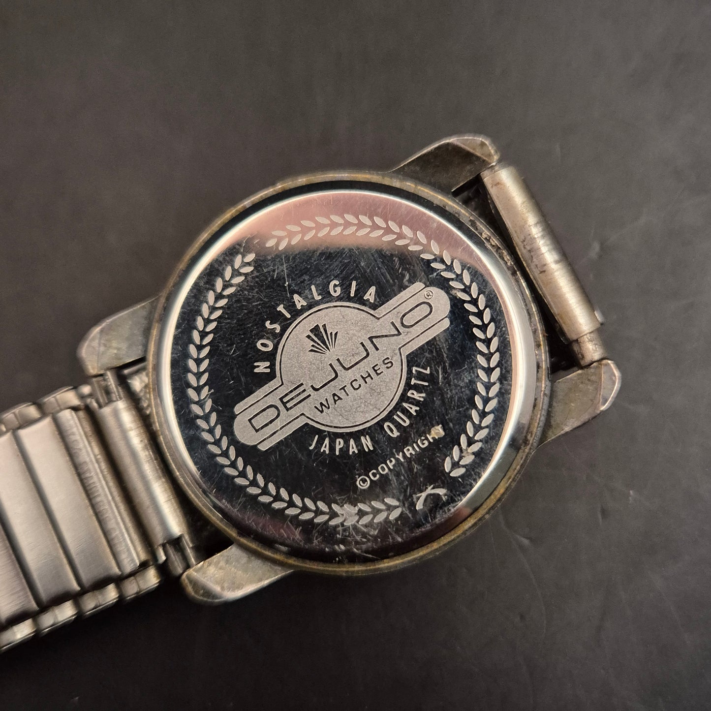 DeJuno Herren Uhr „Nostalgia“ – Retro Design mit Stretchband