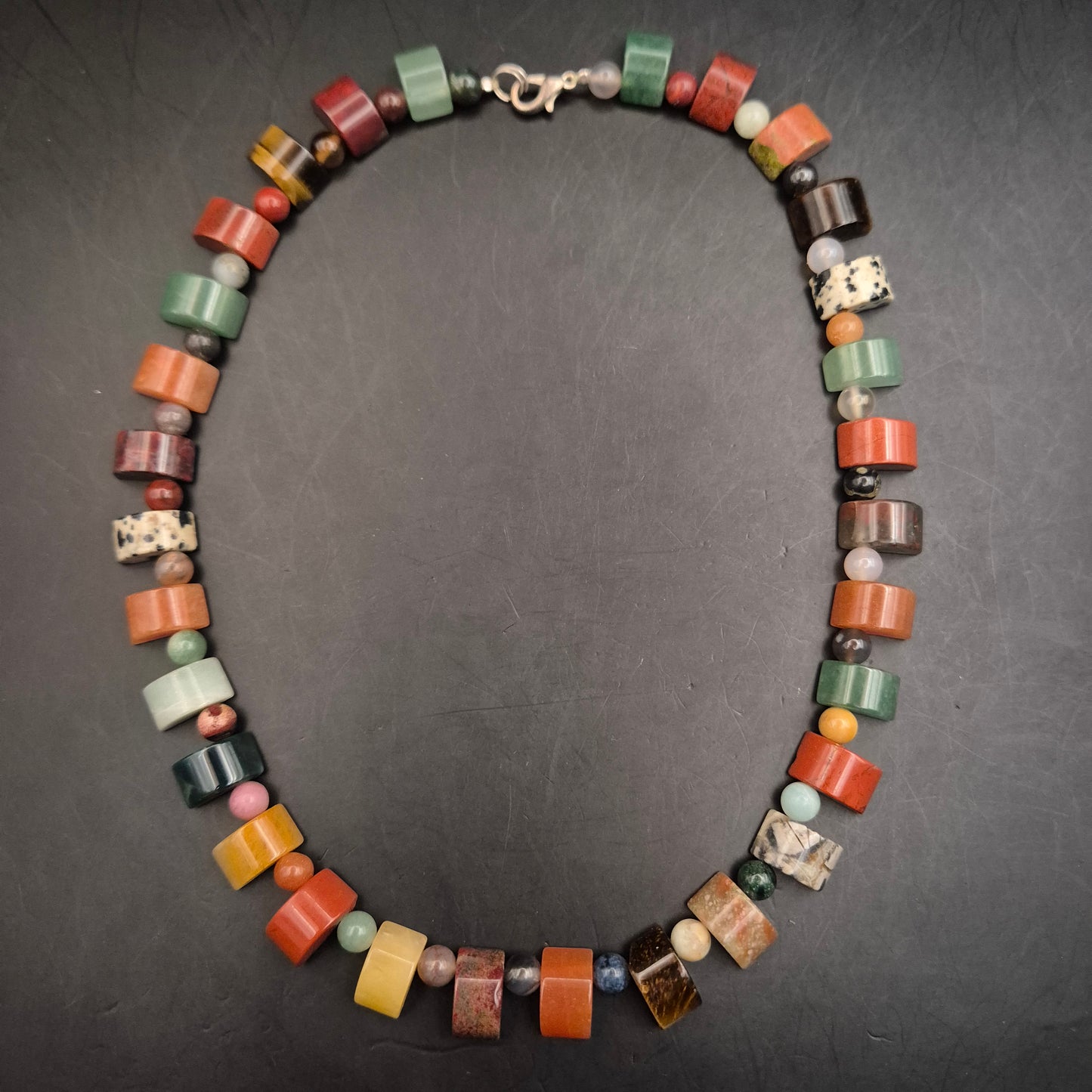 Bunte Edelstein Halskette – Zylinderperlen aus Naturstein