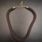 Braune Netz Halskette mit goldfarbenem Verschluss – Modern & Elegant