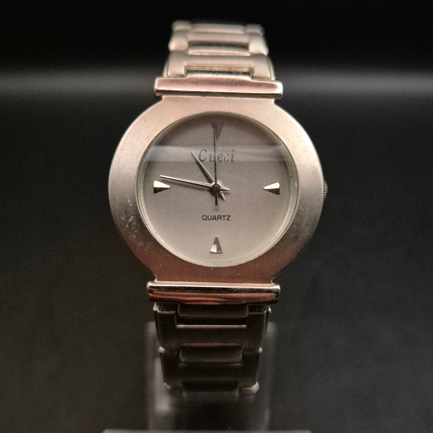 Elegante Cueci Damen Uhr – Schlichtes Design in Edelstahloptik