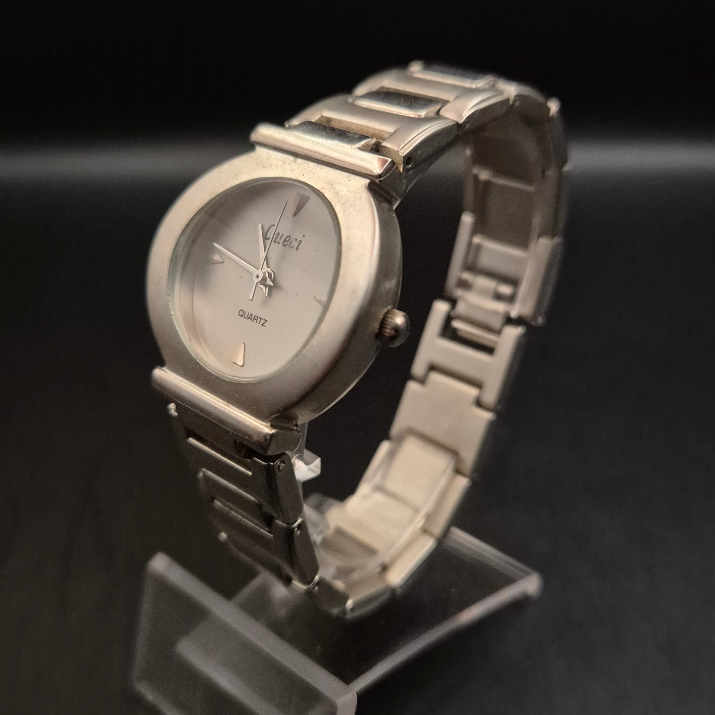 Elegante Cueci Damen Uhr – Schlichtes Design in Edelstahloptik