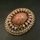 Opulente Vintage Brosche – Goldfarben mit rosa Steinbesatz